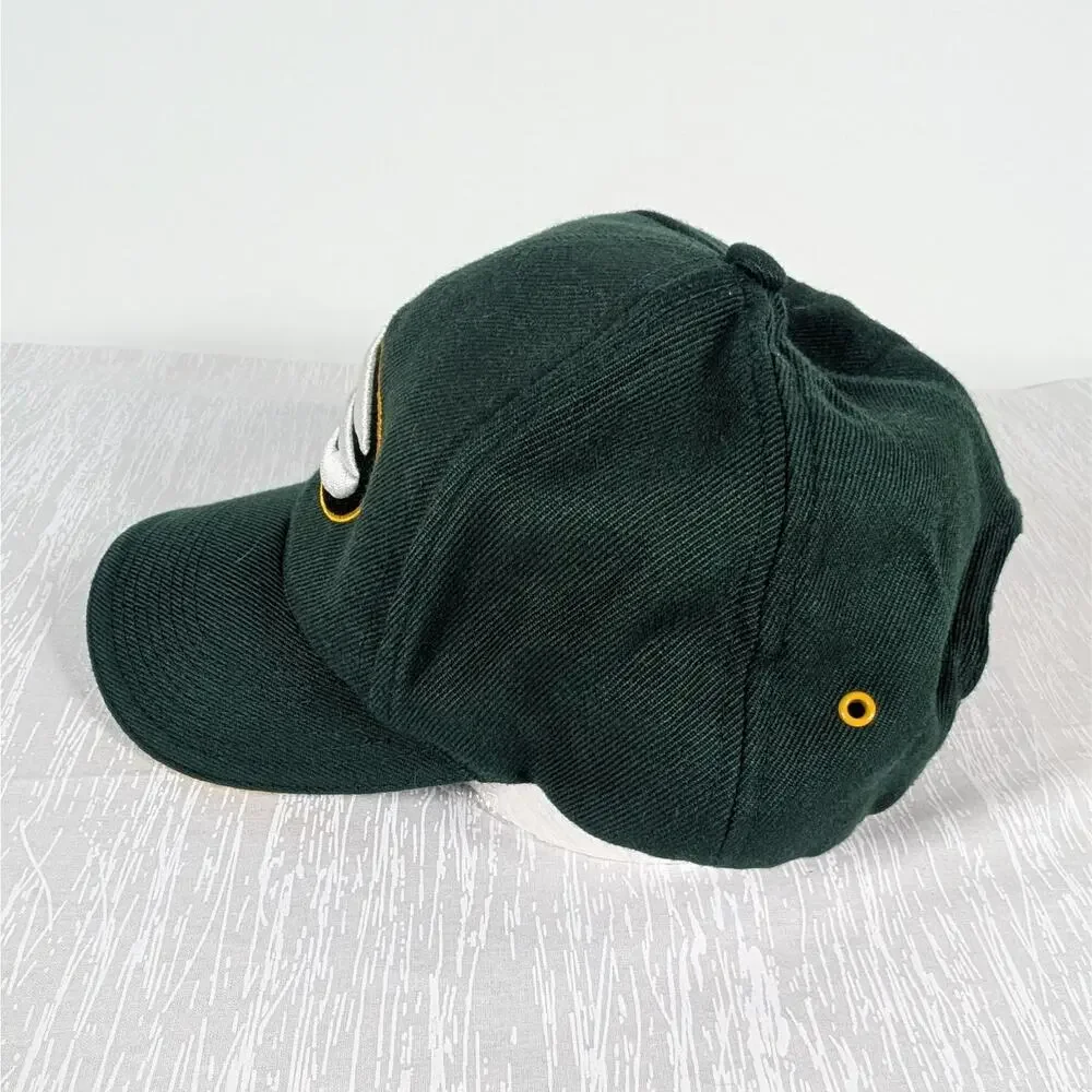 NFL Merchandise Green Bay Packers Baseball Hat Vintage Hook and Latch Hat
